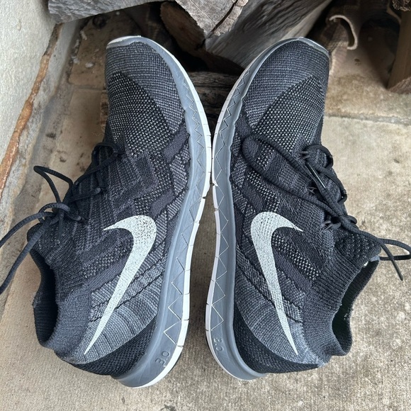 Nike Barefoot Ride black & gray Knit RUNNING Sneaker Sz-6.   J - Picture 4 of 8